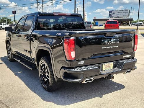Used 2020 GMC Sierra 1500 Elevation w/ Elevation Value Package AWD/4WD image 3