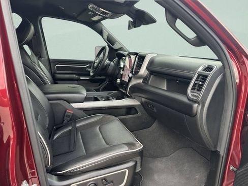 Used 2025 RAM 1500 Laramie AWD/4WD image 14