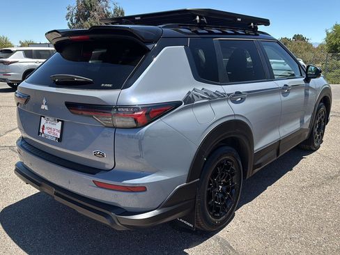 New 2026 Mitsubishi Outlander AWD image 7