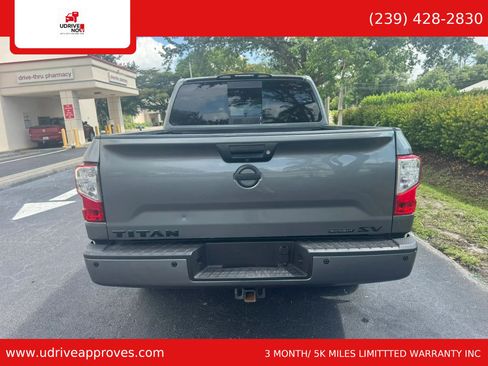 Used 2018 Nissan Titan SV w/ SV Convenience Package RWD image 7