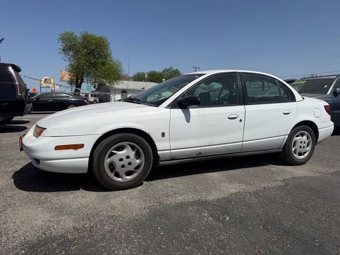 Used 2002 Saturn S-Series SL2 image 4