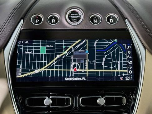 Used 2023 Aston Martin DBX AWD/4WD image 13