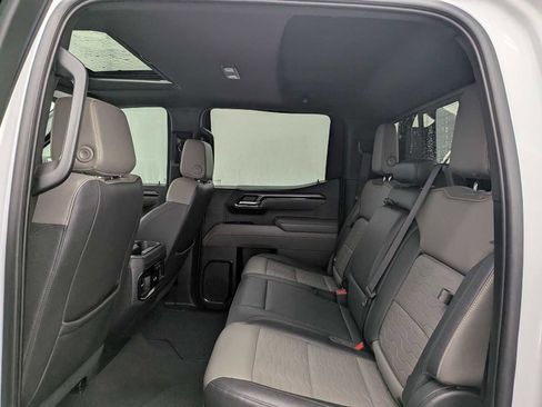 Used 2023 Chevrolet Silverado 1500 ZR2 image 22