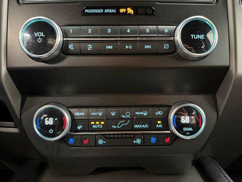 Used 2021 Ford Expedition Max XLT AWD/4WD image 26
