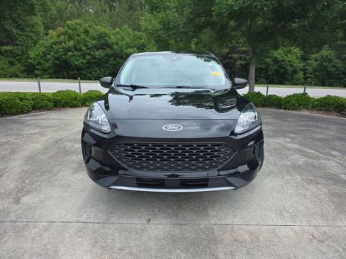 Used 2022 Ford Escape S AWD/4WD image 10