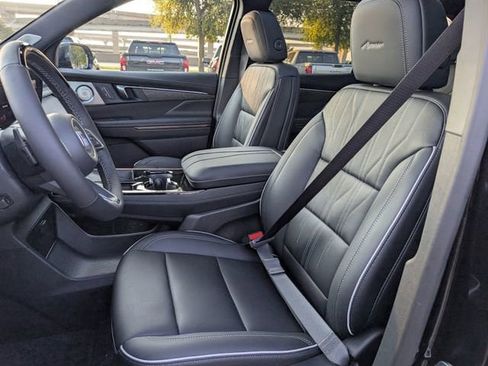 New 2026 Buick Enclave Avenir w/ Super Cruise Package image 18