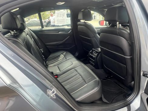 Used 2019 BMW 530e xDrive w/ Convenience Package AWD/4WD image 29
