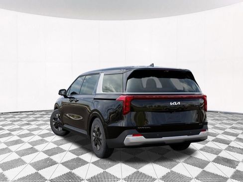 New 2026 Kia Carnival LXS FWD image 5