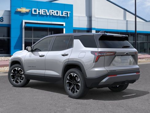 New 2026 Chevrolet Equinox LT w/ Convenience Package II FWD image 7