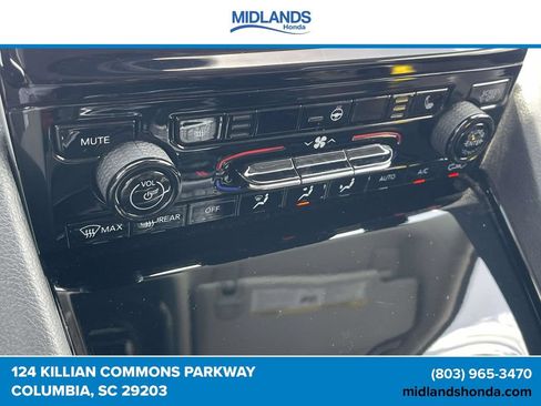 Used 2023 Jeep Grand Cherokee L Limited RWD image 29
