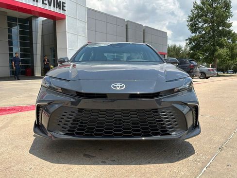 New 2026 Toyota Camry SE FWD image 3