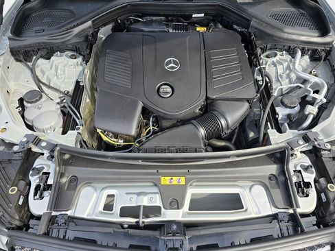 New 2027 Mercedes-Benz GLC 300 4MATIC image 11