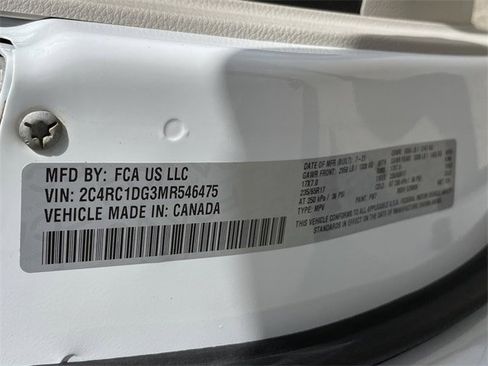 Used 2021 Chrysler Voyager Lxi image 15