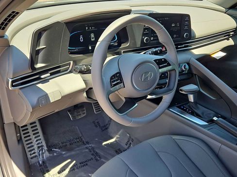New 2026 Hyundai Elantra Sport FWD image 10