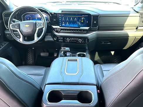 Used 2022 Chevrolet Silverado 1500 LTZ w/ LTZ Premium Package image 20