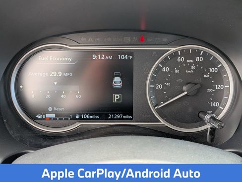Used 2018 Nissan Kicks SR FWD image 17