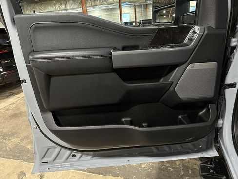 Used 2024 Ford F250 Lariat w/ Lariat Ultimate Package image 35