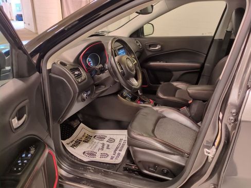 Used 2018 Jeep Compass Trailhawk w/ Safe & Security Group image 17