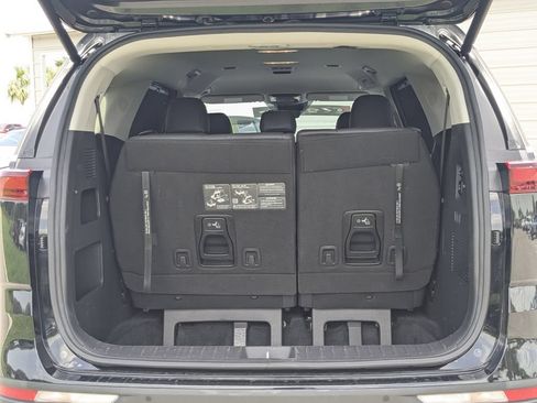 Used 2024 Kia Carnival SX FWD image 14