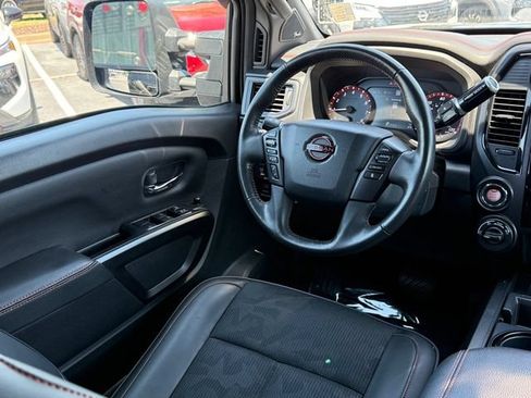 Certified 2024 Nissan Titan PRO-4X AWD/4WD image 10