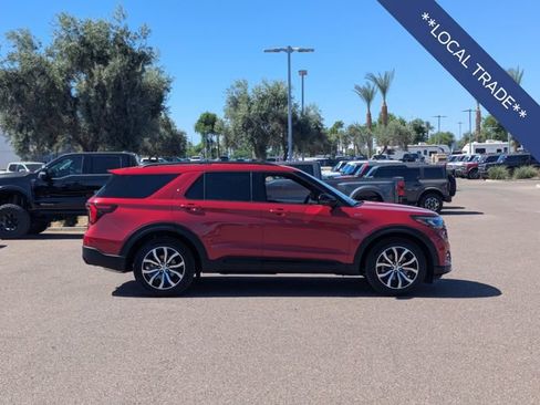 Certified 2026 Ford Explorer ST-Line RWD image 9