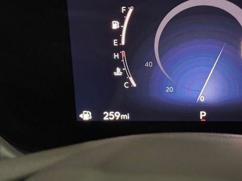 Used 2025 Buick Envista Preferred w/ Convenience II Package FWD image 34