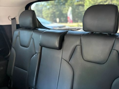 Used 2020 Kia Telluride EX w/ EX Premium Package FWD image 31
