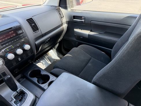 Used 2011 Toyota Tundra 4x4 Double Cab w/ SR5 Pkg image 34