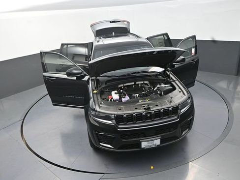 New 2026 Jeep Grand Cherokee Limited AWD/4WD image 34