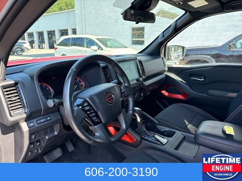Used 2024 Nissan Frontier PRO-4X w/ Technology Package AWD/4WD image 16