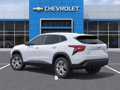 New 2026 Chevrolet Trax LS FWD image 4
