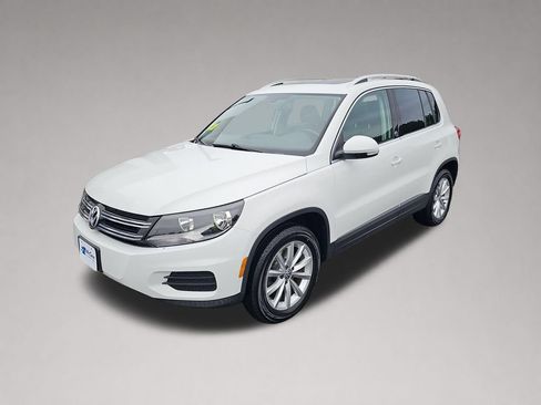 Used 2017 Volkswagen Tiguan Wolfsburg Edition FWD image 8