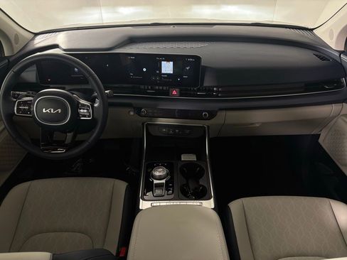 New 2026 Kia Carnival EX FWD image 33