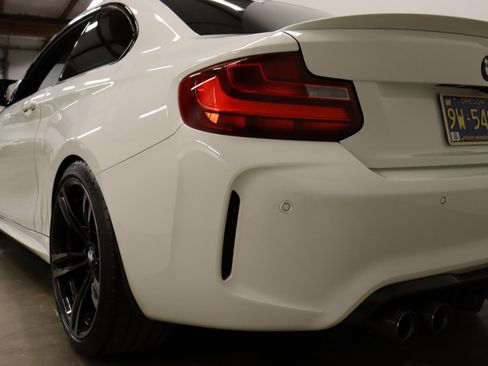 Used 2017 BMW M2 RWD image 8
