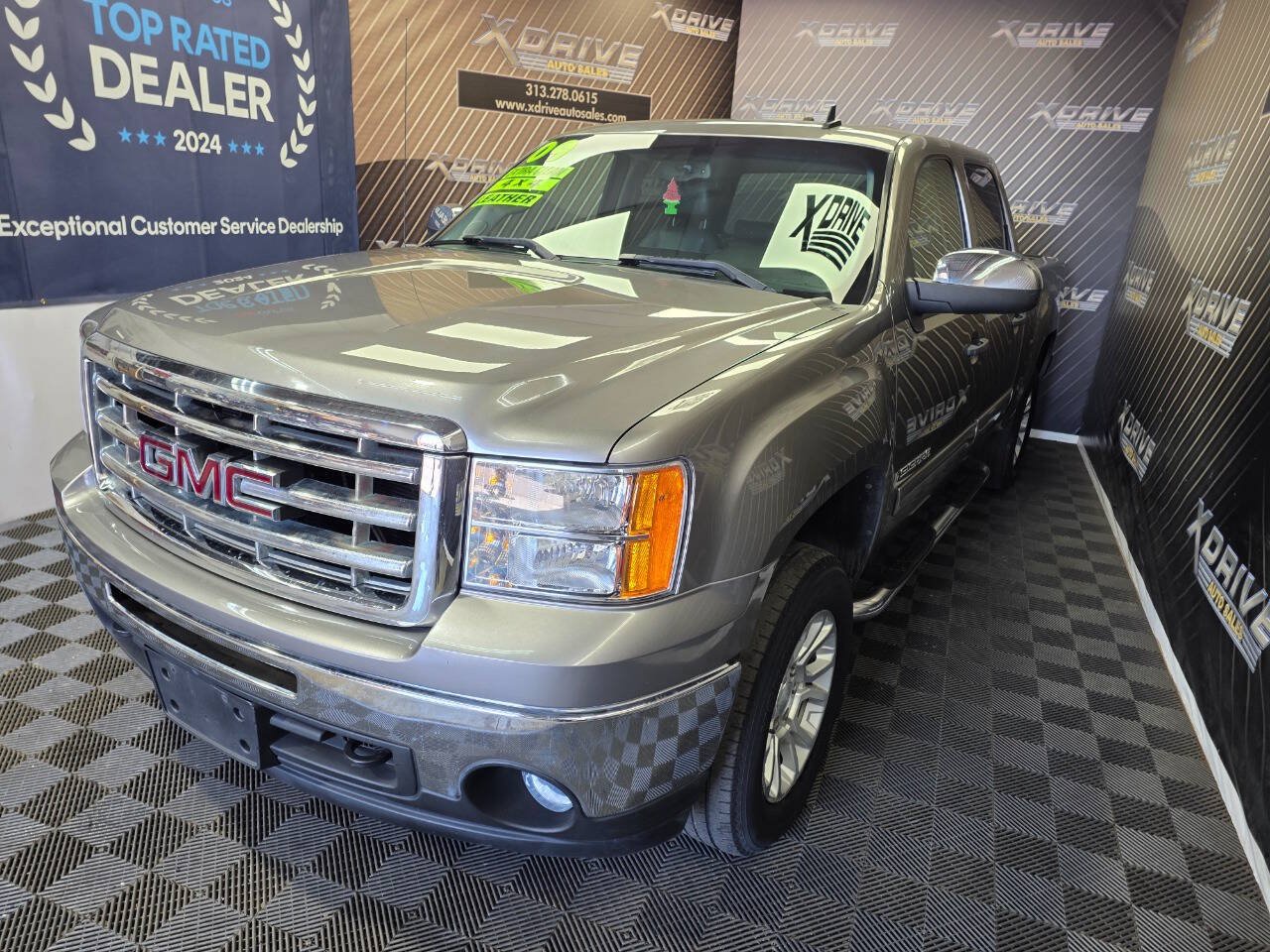 Used 2009 GMC Sierra 1500 SLE w/ Power Pack Plus AWD/4WD image 1