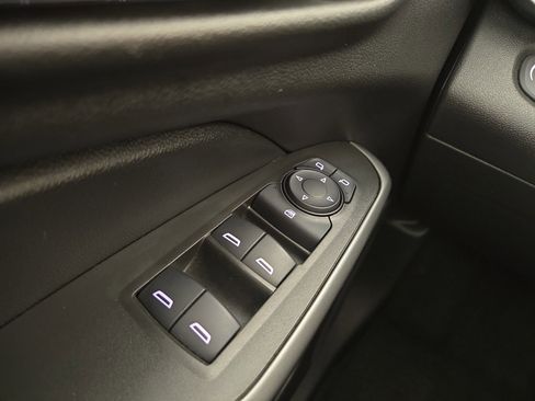 Certified 2024 Chevrolet Trax LS w/ LS Convenience Package FWD image 28