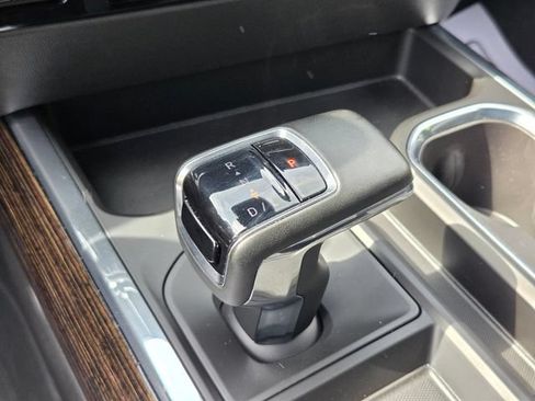 Used 2024 GMC Sierra 1500 Elevation AWD/4WD image 13