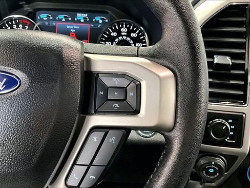 Used 2020 Ford F150 Lariat image 22