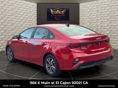 Used 2023 Kia Forte LXS FWD image 5