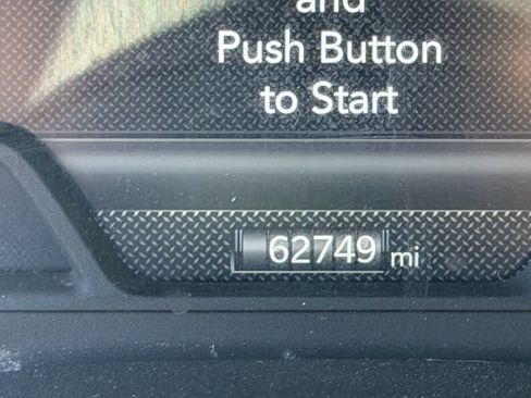 Used 2025 RAM 1500 Laramie image 8