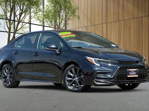 Certified 2025 Toyota Corolla SE FWD image 1
