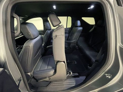 Used 2026 Chevrolet Traverse LT image 20