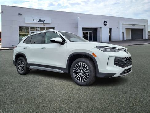 New 2025 Volkswagen Tiguan S image 2