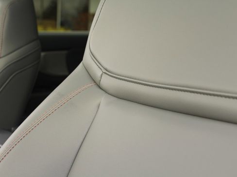 New 2025 Ford Expedition Active image 13