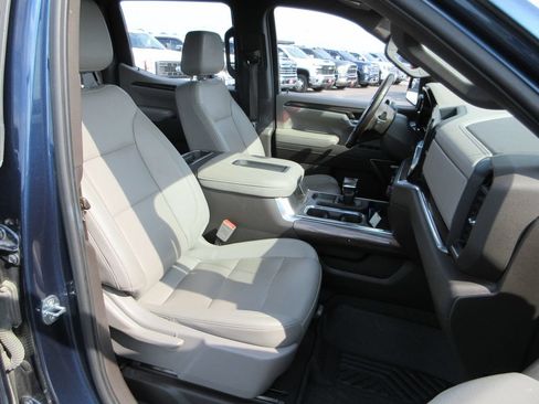 Certified 2022 Chevrolet Silverado 1500 RST AWD/4WD image 22