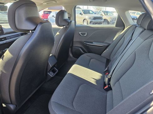 Used 2025 Kia K4 LXS image 10