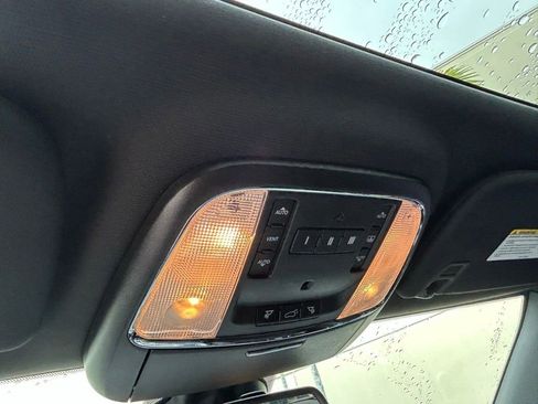 Used 2014 Jeep Grand Cherokee SRT image 26