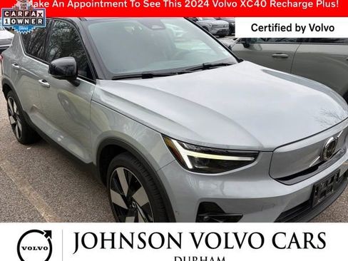 Used 2024 Volvo XC40 Recharge Plus image 2