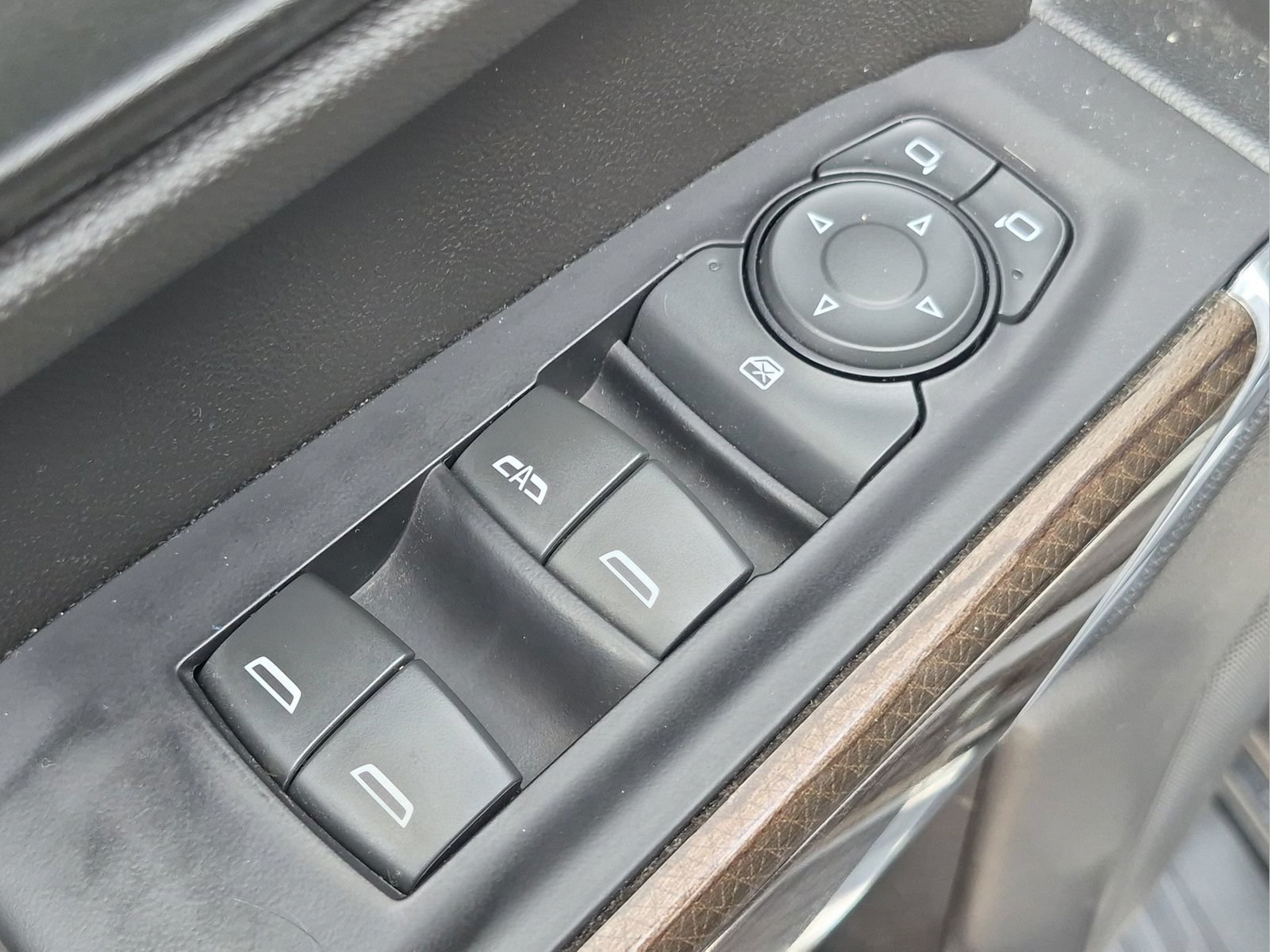 Used 2019 Chevrolet Silverado 1500 LT w/ All-Star Edition AWD/4WD image 15