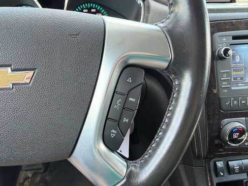 Used 2017 Chevrolet Traverse LT AWD/4WD image 17